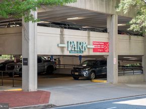 3625 S Four Mile Run Drive, Arlington VA 22206