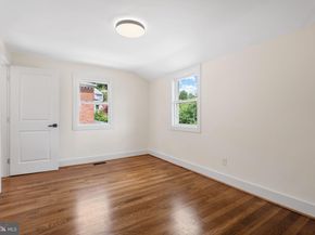 3625 S Four Mile Run Drive, Arlington VA 22206