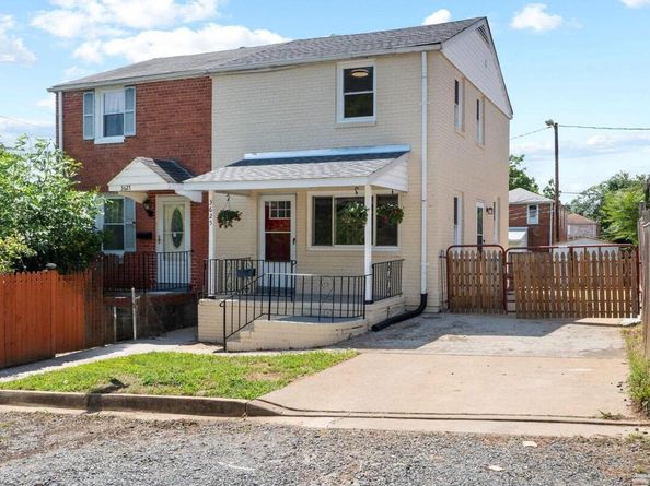 3625 S Four Mile Run Drive, Arlington VA 22206