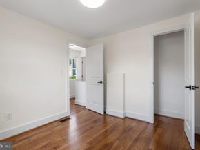 3625 S Four Mile Run Drive, Arlington VA 22206