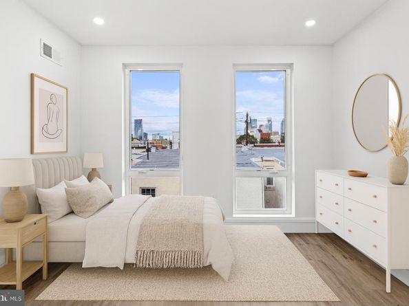 2139 Sears Street, Philadelphia PA 19146