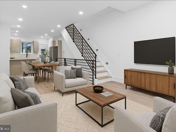 2139 Sears Street, Philadelphia PA 19146