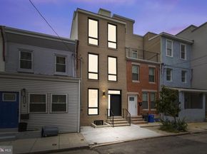 2139 Sears Street, Philadelphia PA 19146