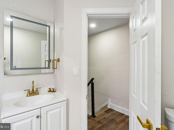 5612 Rodman Street, Philadelphia PA 19143