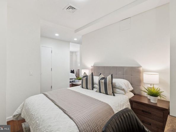 1425 Locust Street 11E, Philadelphia PA 19102