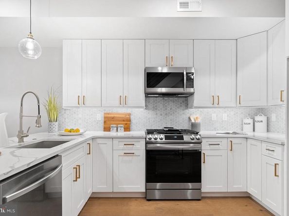 1316 E Passyunk Avenue B, Philadelphia PA 19147
