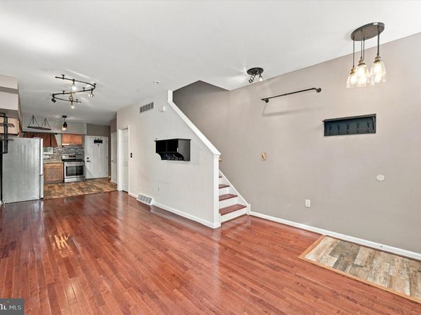2341 Cross Street, Philadelphia PA 19146