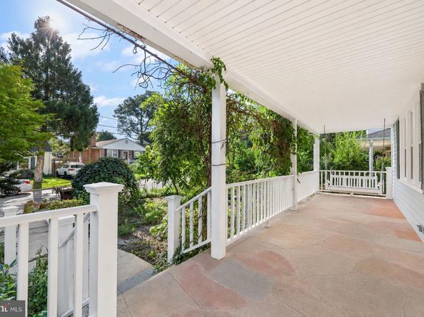 2816 W George Mason Road, Falls Church VA 22042