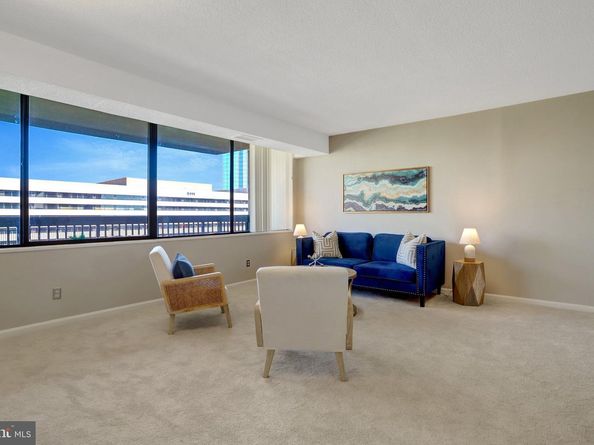 3713 S George Mason Drive 1109W, Falls Church VA 22041