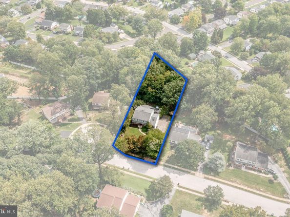 7 Elliott Road, Broomall PA 19008