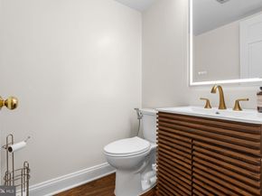 7721 Tremayne Place 204, Mclean VA 22102