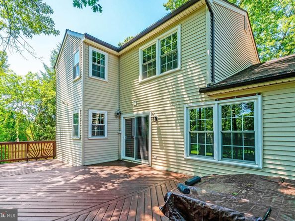 8517 Electric Ave, Vienna VA 22182