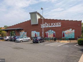 8517 Electric Ave, Vienna VA 22182