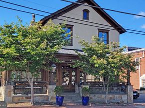 8517 Electric Ave, Vienna VA 22182