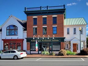 8517 Electric Ave, Vienna VA 22182
