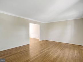 8517 Electric Ave, Vienna VA 22182