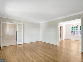 8517 Electric Ave, Vienna VA 22182