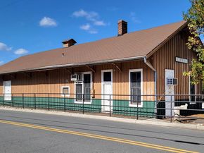 8517 Electric Ave, Vienna VA 22182