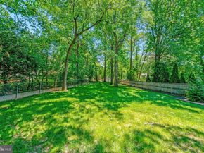 8517 Electric Ave, Vienna VA 22182