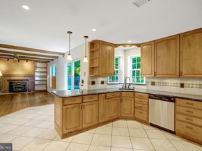 8517 Electric Ave, Vienna VA 22182