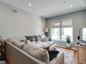 1637 Carpenter Street, Philadelphia PA 19146
