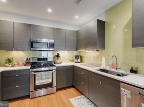 1637 Carpenter Street, Philadelphia PA 19146
