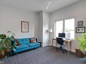 1637 Carpenter Street, Philadelphia PA 19146