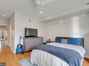 1637 Carpenter Street, Philadelphia PA 19146