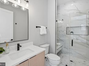 6913 Berkeley St, Falls Church VA 22043