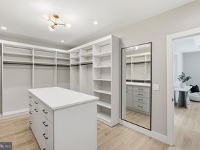 6913 Berkeley St, Falls Church VA 22043