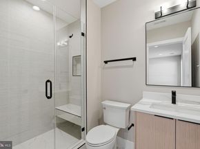6913 Berkeley St, Falls Church VA 22043