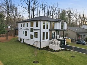 6913 Berkeley St, Falls Church VA 22043