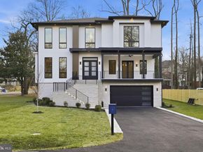 6913 Berkeley St, Falls Church VA 22043