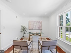 1337 Kingston Avenue, Alexandria VA 22302