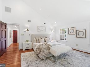 1337 Kingston Avenue, Alexandria VA 22302