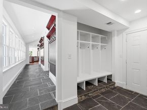 1337 Kingston Avenue, Alexandria VA 22302
