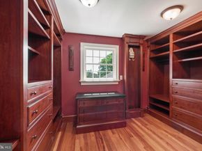 1337 Kingston Avenue, Alexandria VA 22302
