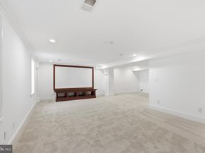 1337 Kingston Avenue, Alexandria VA 22302