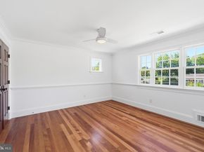 1337 Kingston Avenue, Alexandria VA 22302