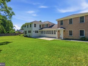 1337 Kingston Avenue, Alexandria VA 22302