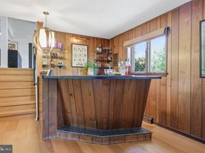 33 Woodhill Road, Newtown PA 18940