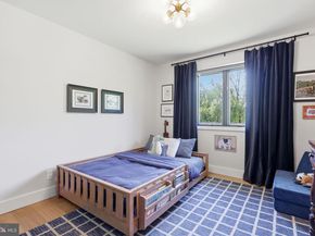 33 Woodhill Road, Newtown PA 18940