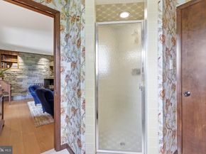 33 Woodhill Road, Newtown PA 18940