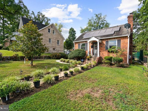 1143 44TH Place SE, Washington DC 20019