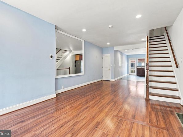 1717 S Chadwick Street, Philadelphia PA 19145
