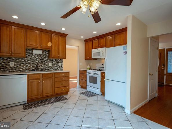 9712 Walley Avenue, Philadelphia PA 19115