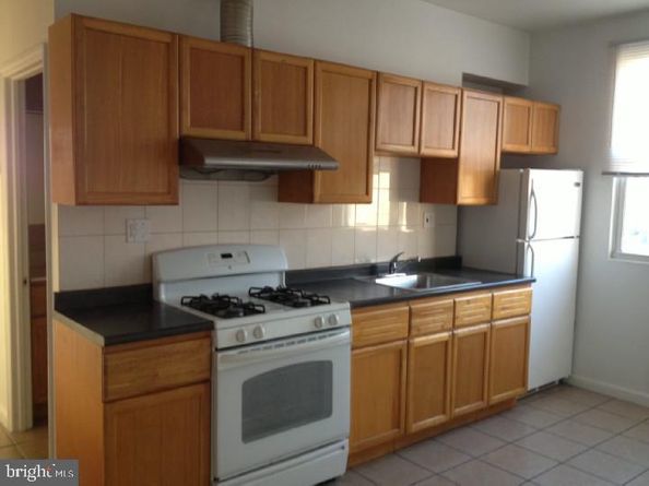 2127 S 8TH Street, Philadelphia PA 19148