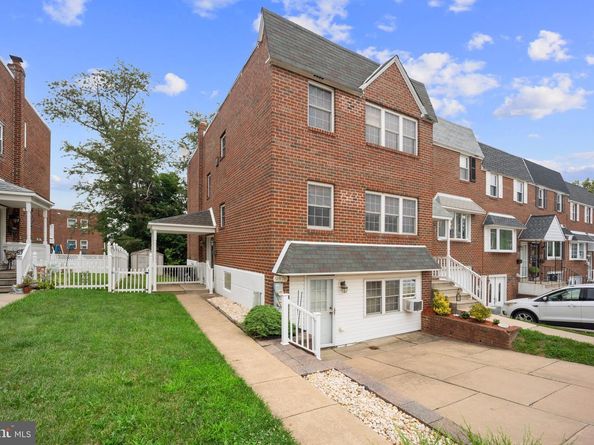 9878 Garvey Drive, Philadelphia PA 19114