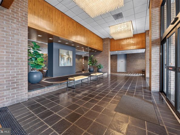 1800 Old Meadow Road 101, Mclean VA 22102