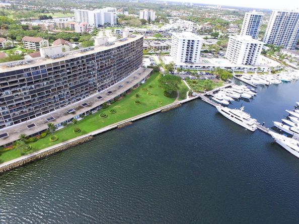 132 Lakeshore Drive 718, North Palm Beach FL 33408